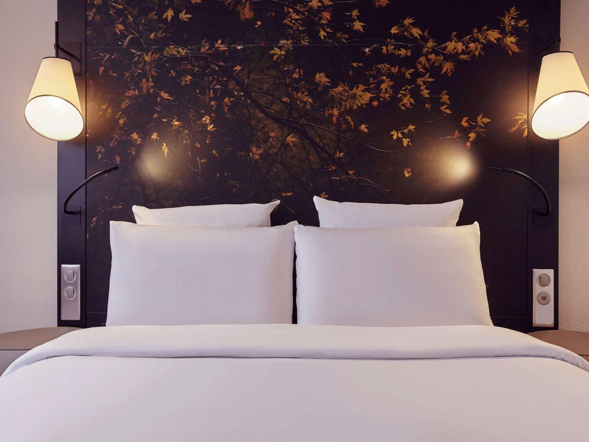 Mercure Paris La Defense Courbevoie Exterior photo