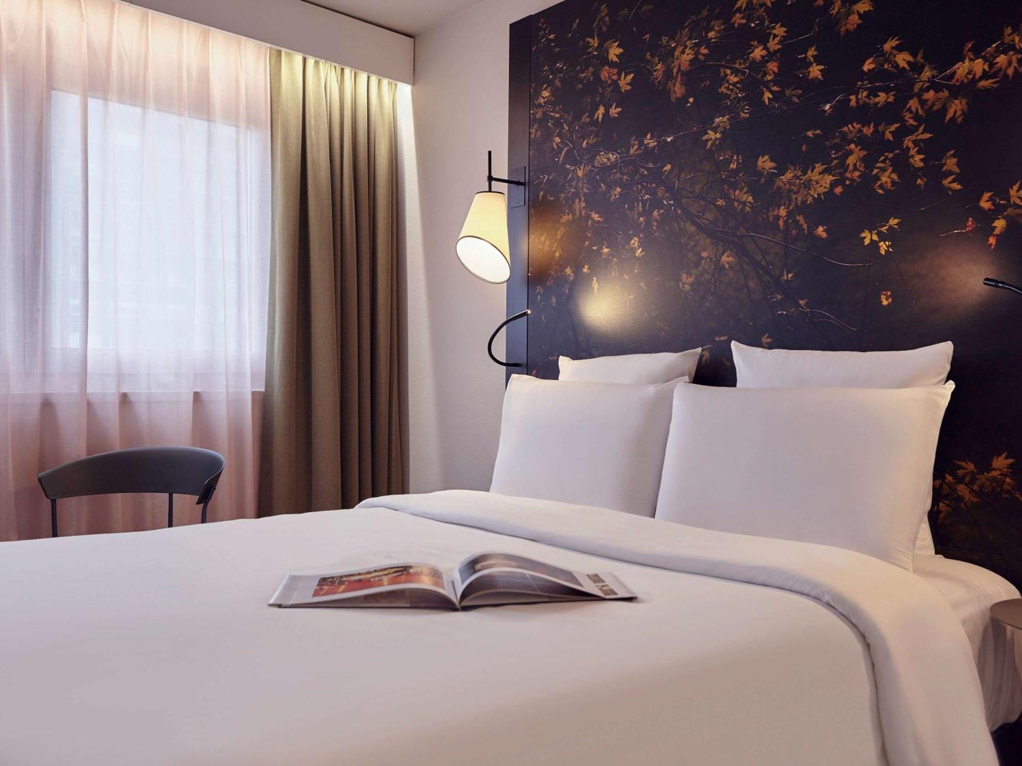 Mercure Paris La Defense Courbevoie Exterior photo